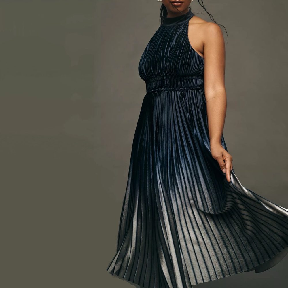 NWT Anthropologie Pleated Velvet Midi Dress Navy Size 1X - Picture 4 of 6